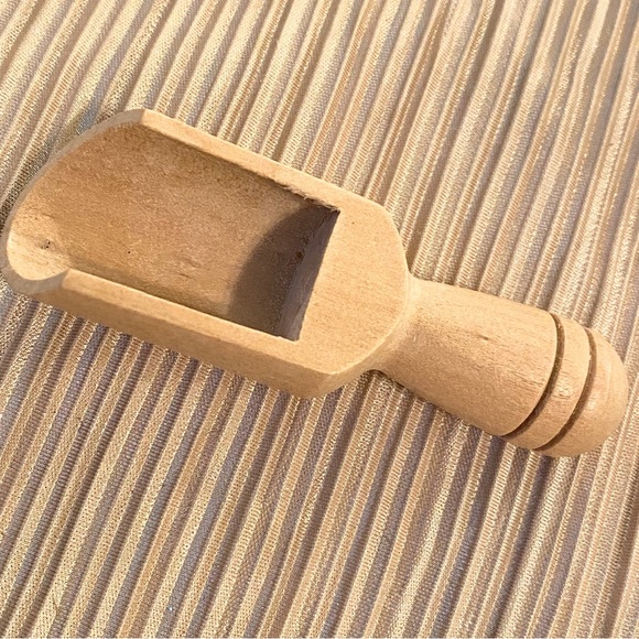 OMOROVICZA SPA WOOD BATH SALT SCOOP - Picture 2 of 2